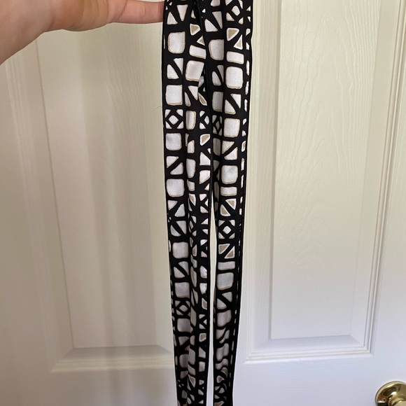 White House Black Market Dress - Picture 5 of 6